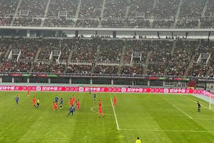 罗马诺：多队关注前曼联中场安赫尔-戈麦斯，球员目前效力里尔